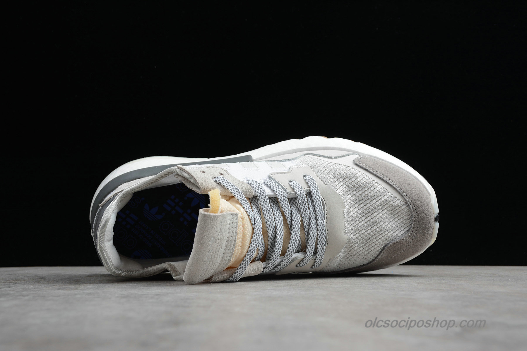 Adidas Nite Jogger 2019 Boost 3M Homok/Fehér/Szürke Cipők (CG5950) - Kattintásra bezárul