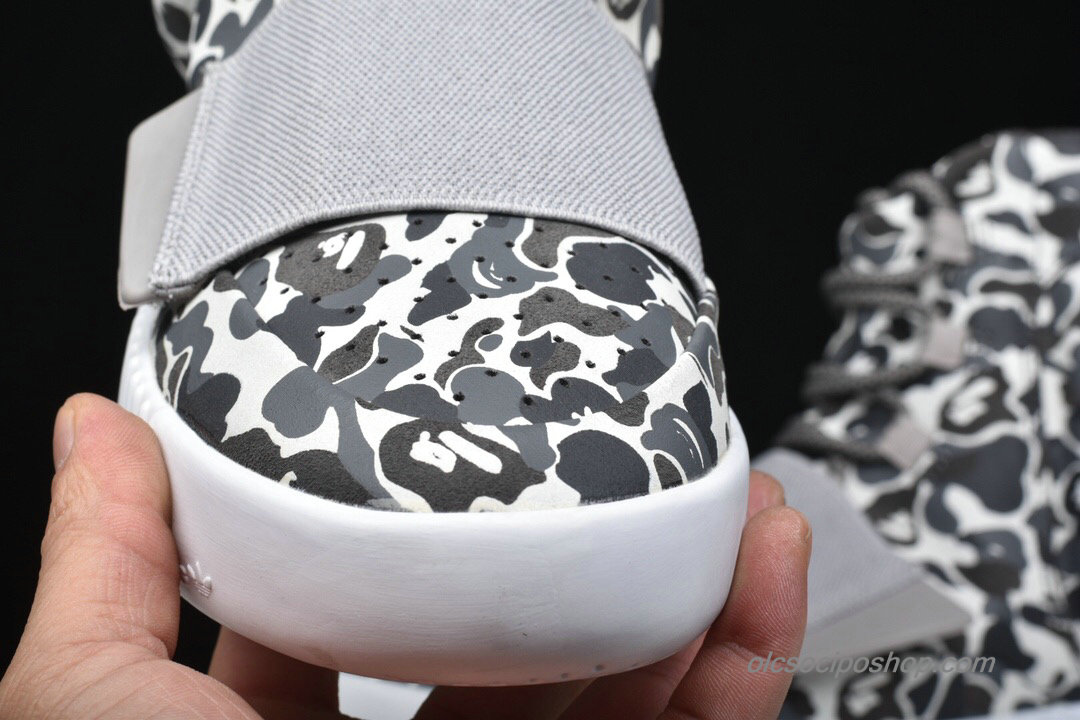 Adidas Yeezy Boost 750 SUP Fehér/Fekete/Csokoládé Cipők - Kattintásra bezárul