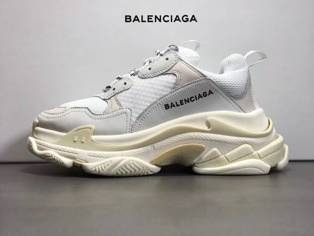 Balenciaga Triple S Fehér/Szürke/Piszkosfehér Cipők (463546)