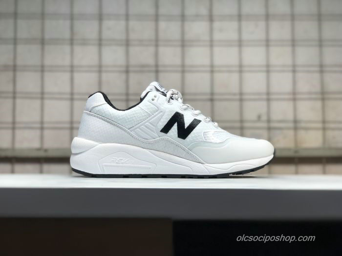 New Balance WRT580 Fehér/Fekete Cipők