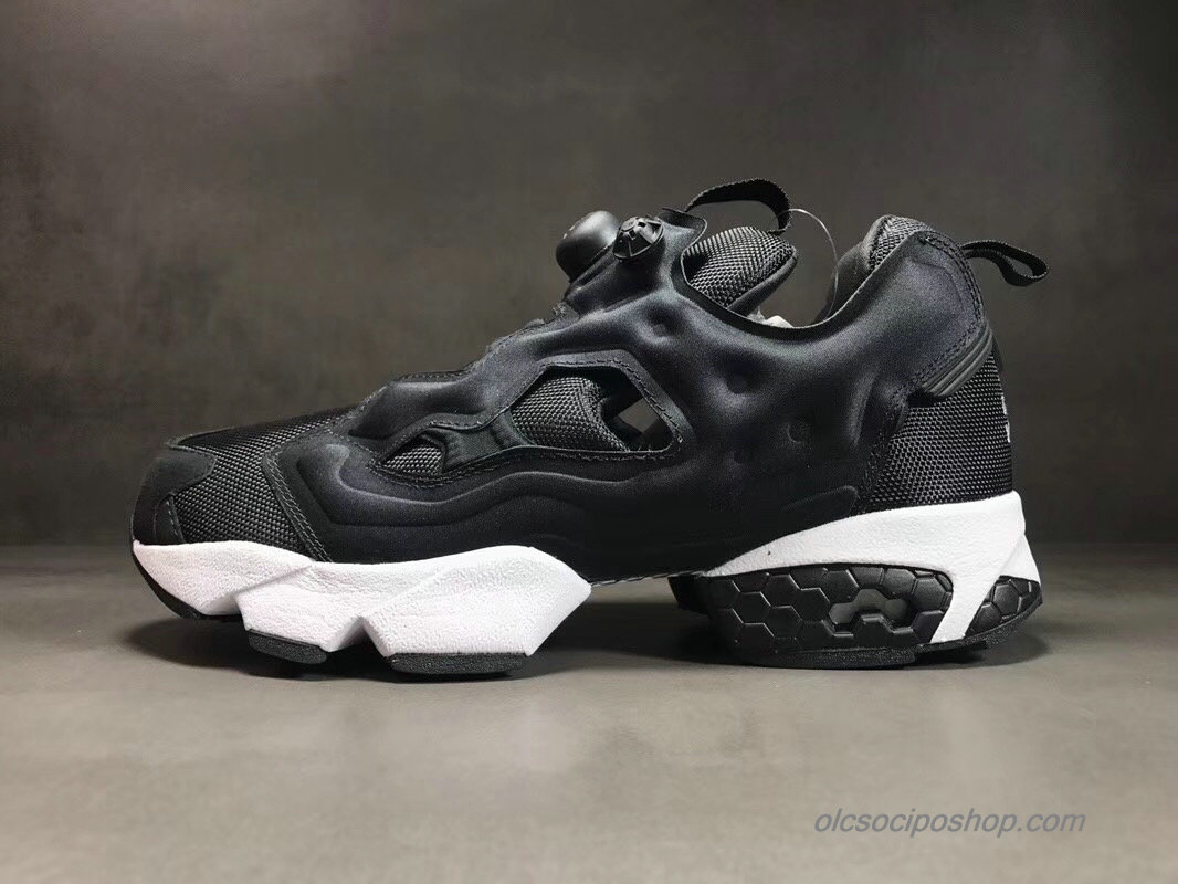 Reebok Instapump Fury OG Skull Fekete/Fehér Cipők (V67122)