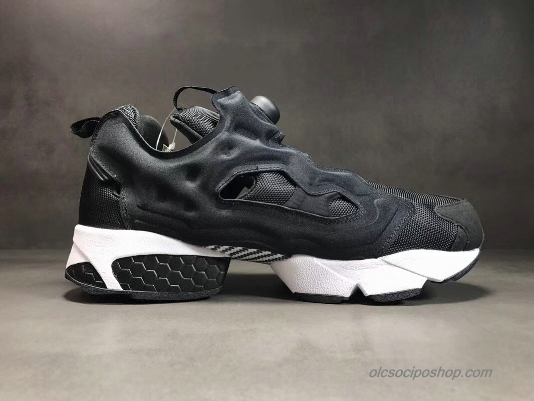 Reebok Instapump Fury OG Skull Fekete/Fehér Cipők (V67122)