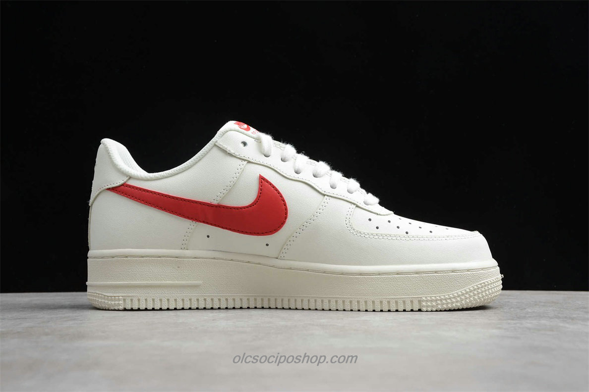 Nike Air Force 1 07 Krém/Piros Cipők (7315122 126)