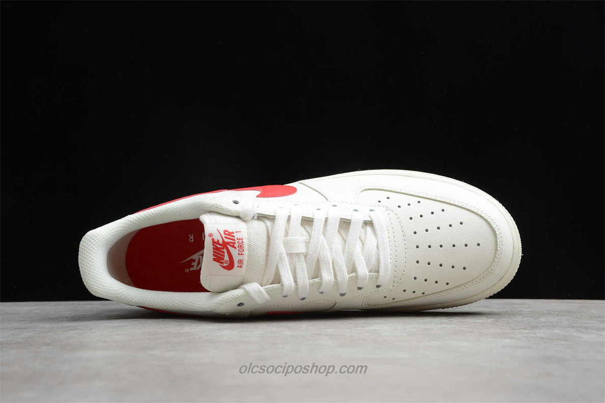Nike Air Force 1 07 Krém/Piros Cipők (7315122 126)