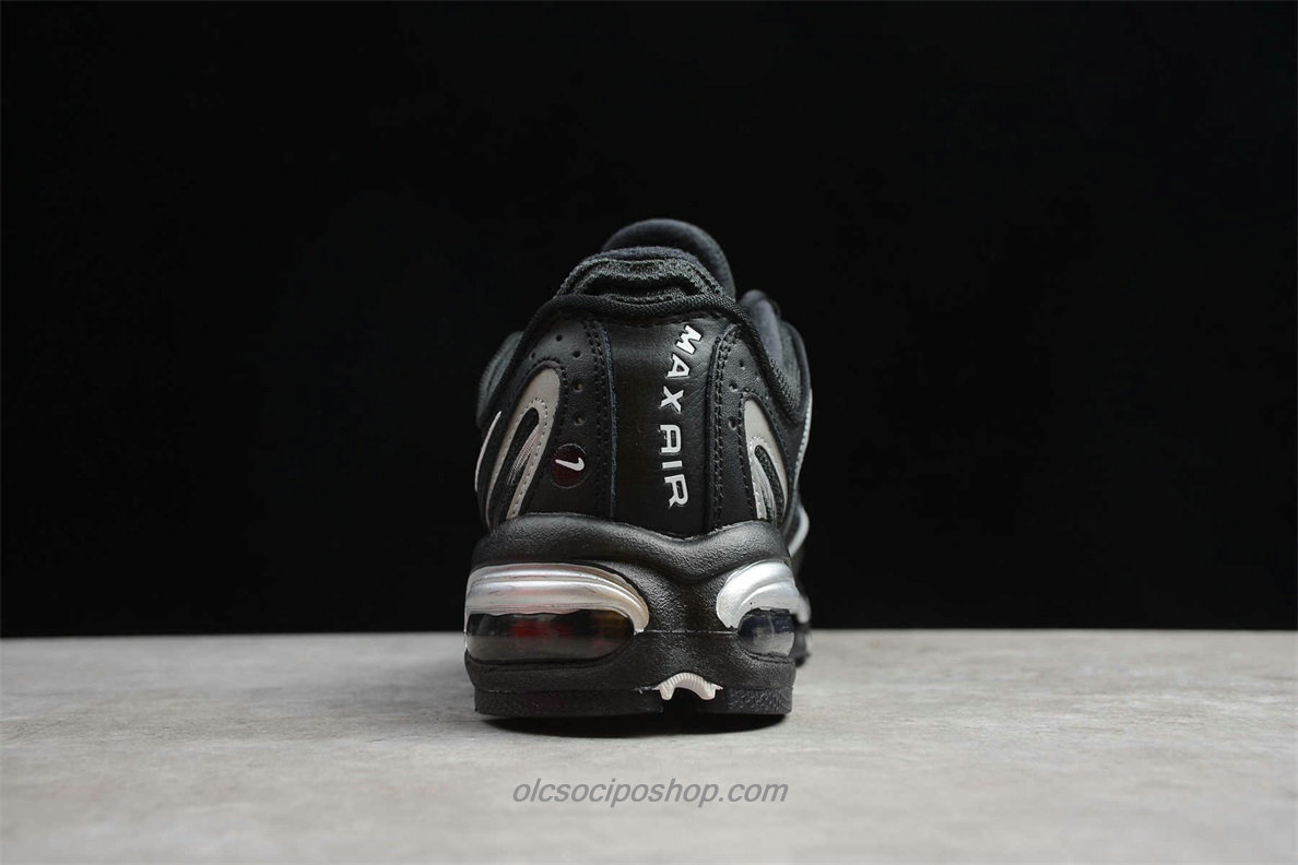 Nike Air Max Tailwind IV Fekete/Fehér Cipők (AQ2567 003)
