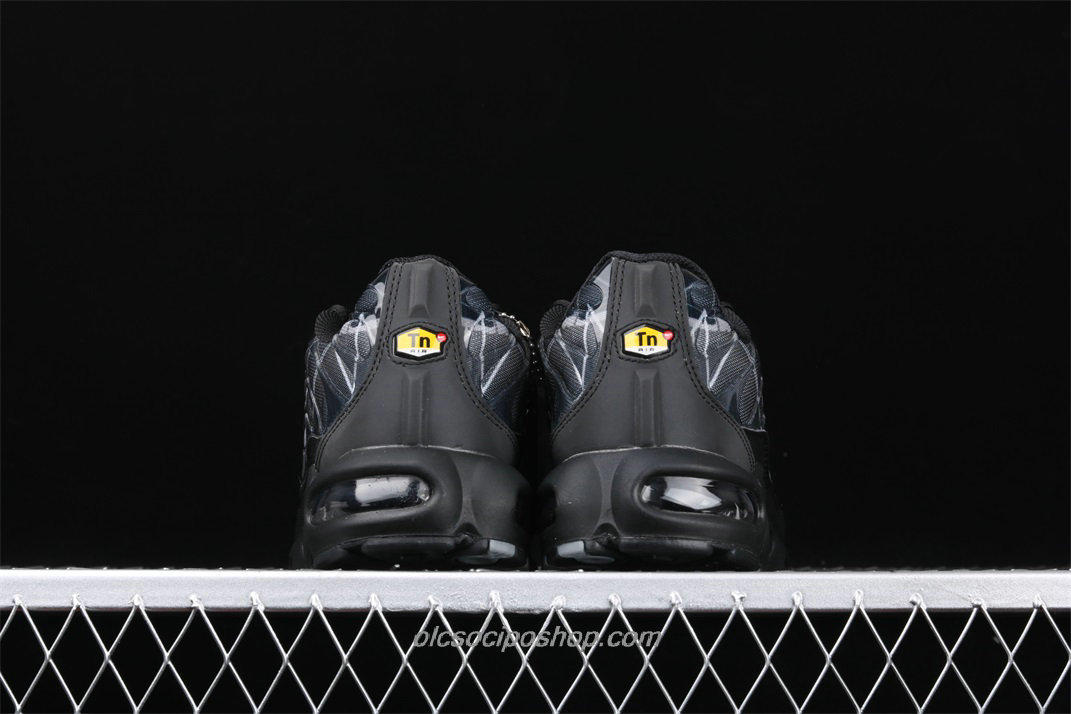 Férfi Nike Air Max Plus TXT Fekete/Szürke Cipők (BV7826 001)