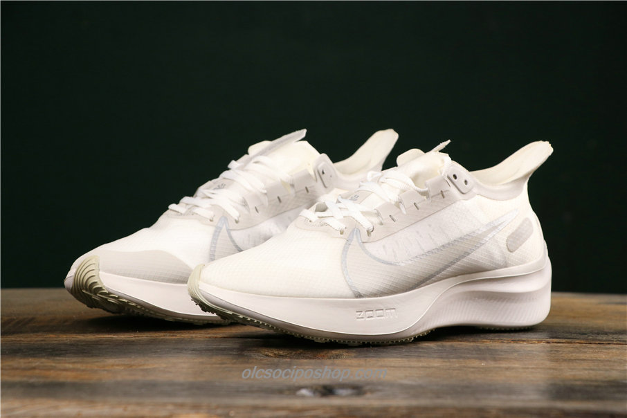 Nike Zoom Graviety Bézs Cipők (BQ3202 008)
