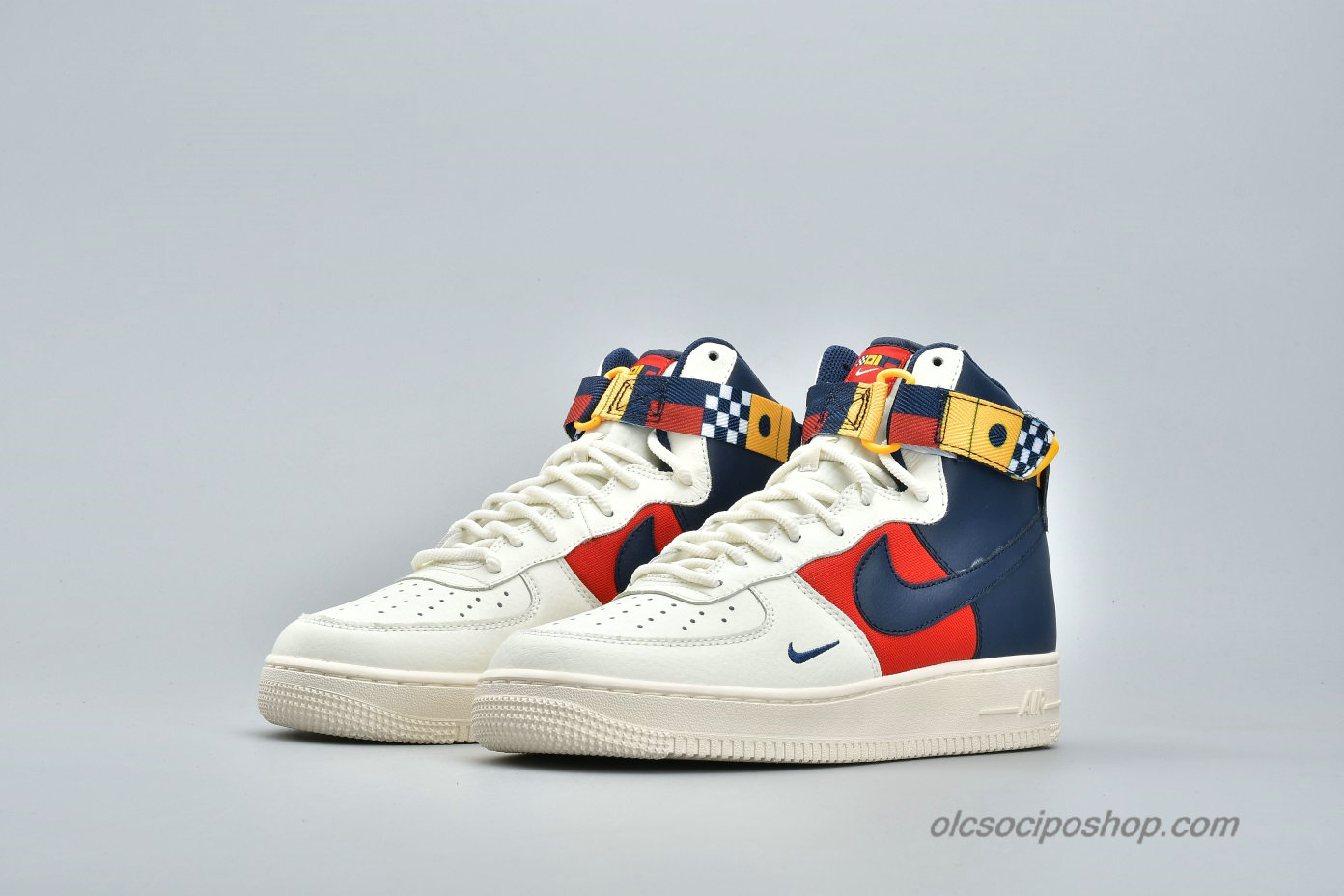 Férfi Nike Air Force 1 High 07 Fehér/Piros/Sötétkék Cipők (AR5395-100)