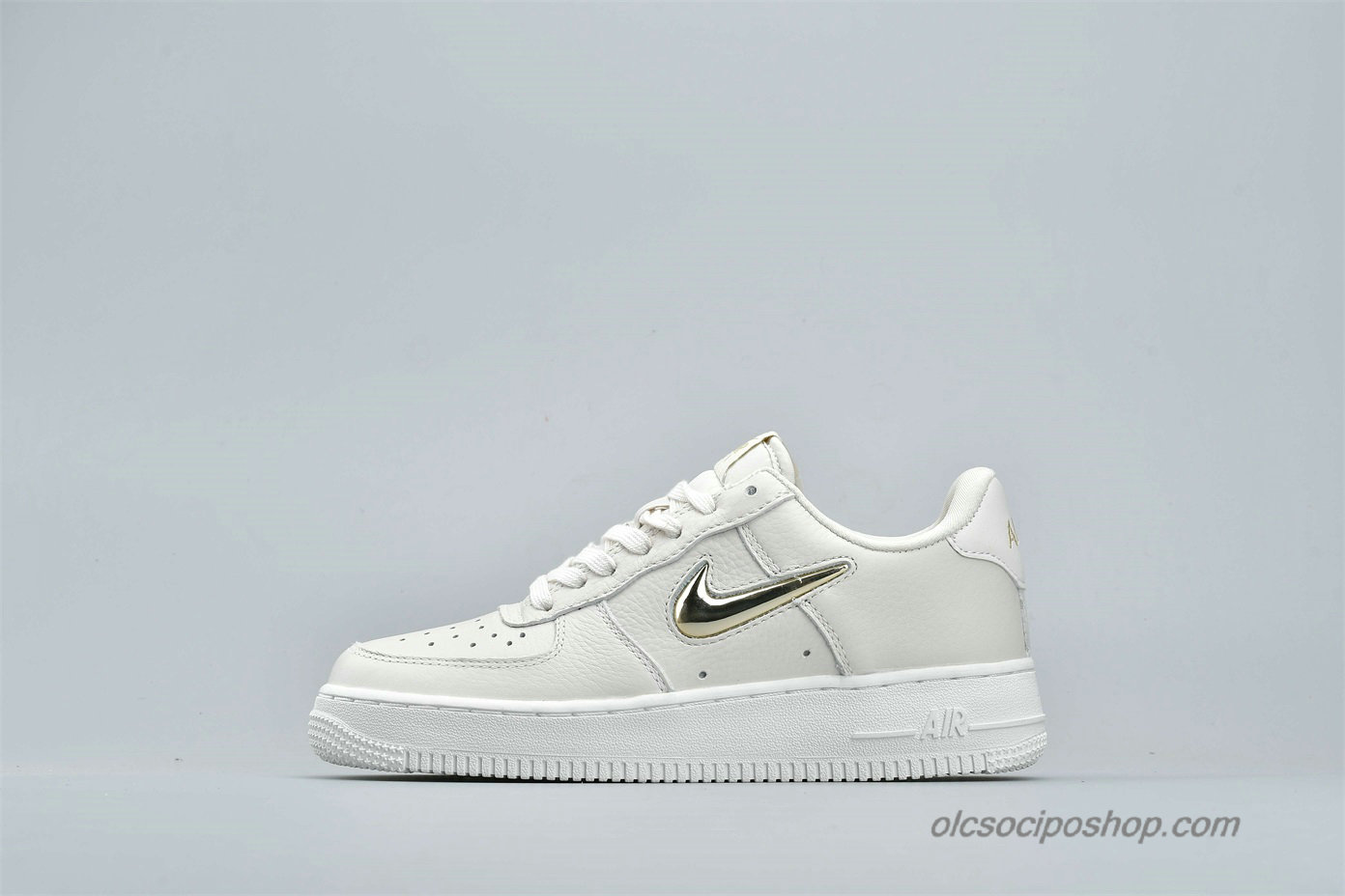 Női Nike Air Force 1 Low 07 PRM LX Piszkosfehér/Arany Cipők (AO3814-001)