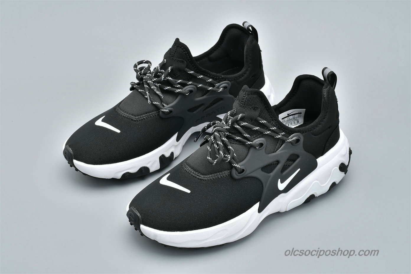 Nike Presto React Fekete/Fehér Cipők (AV2605-008)